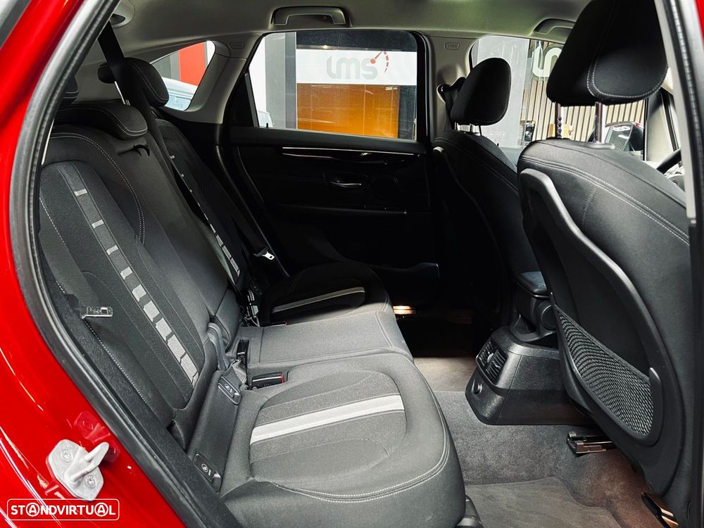 BMW 218 Active Tourer i Line Sport - 29