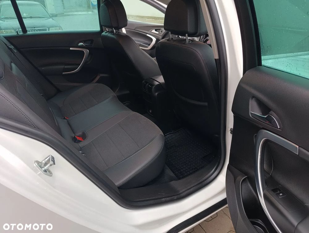 Opel Insignia - 13