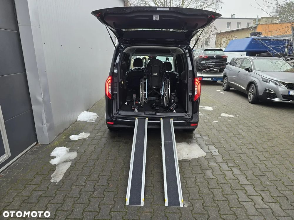 Mercedes-Benz Klasa T 180 d Progressive