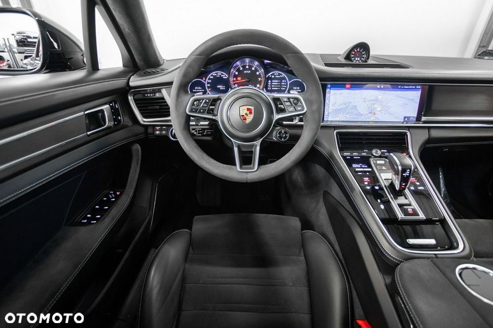 Porsche Panamera - 29