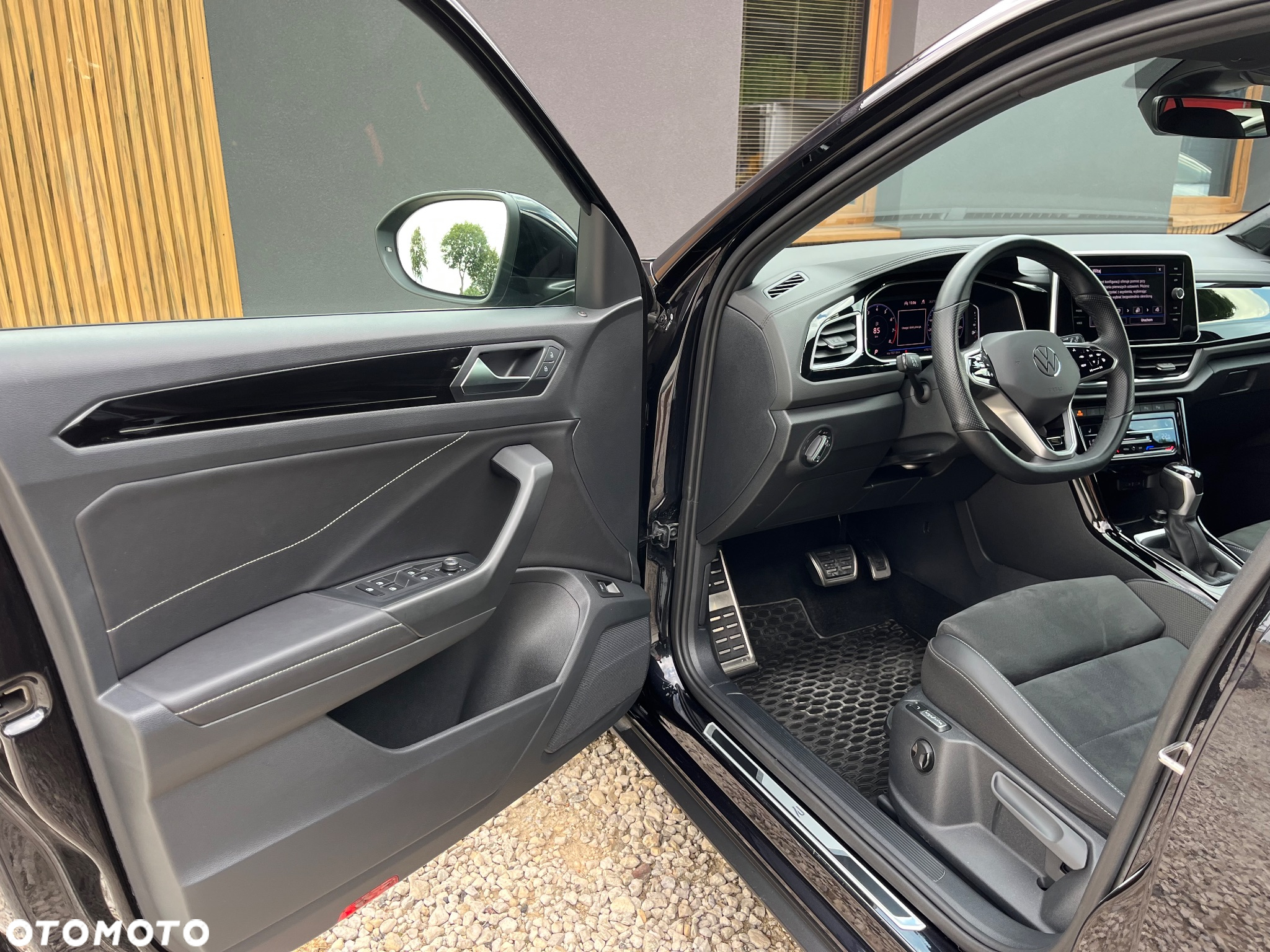 Volkswagen T-Roc 1.5 TSI R-Line DSG - 17