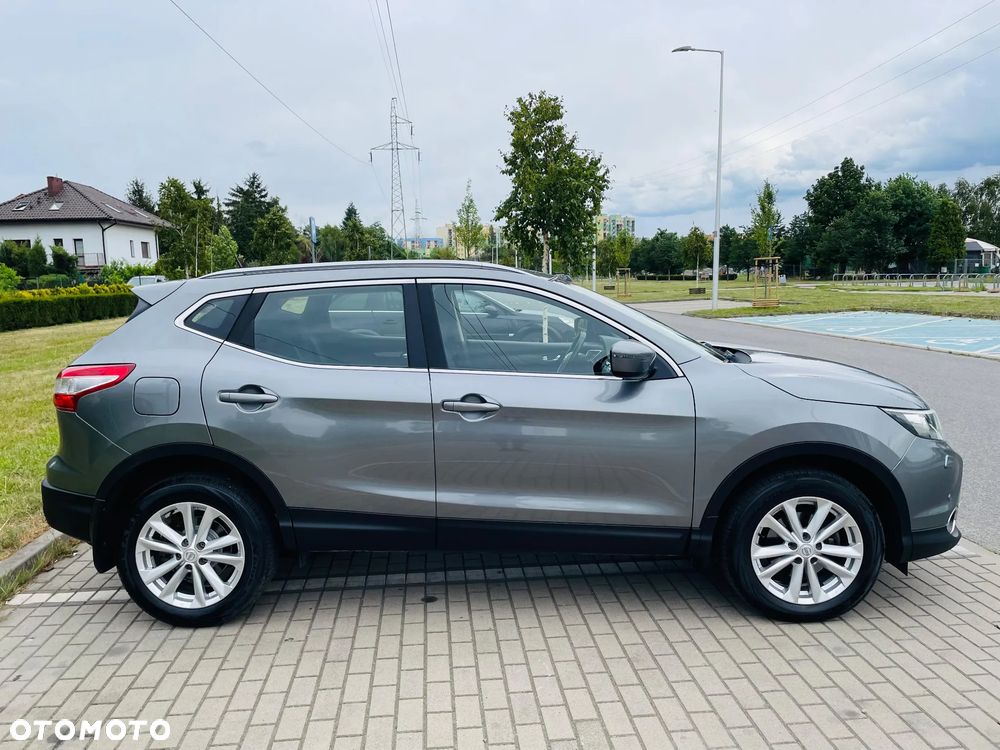 Nissan Qashqai 1.6 DIG-T N-Connecta - 2