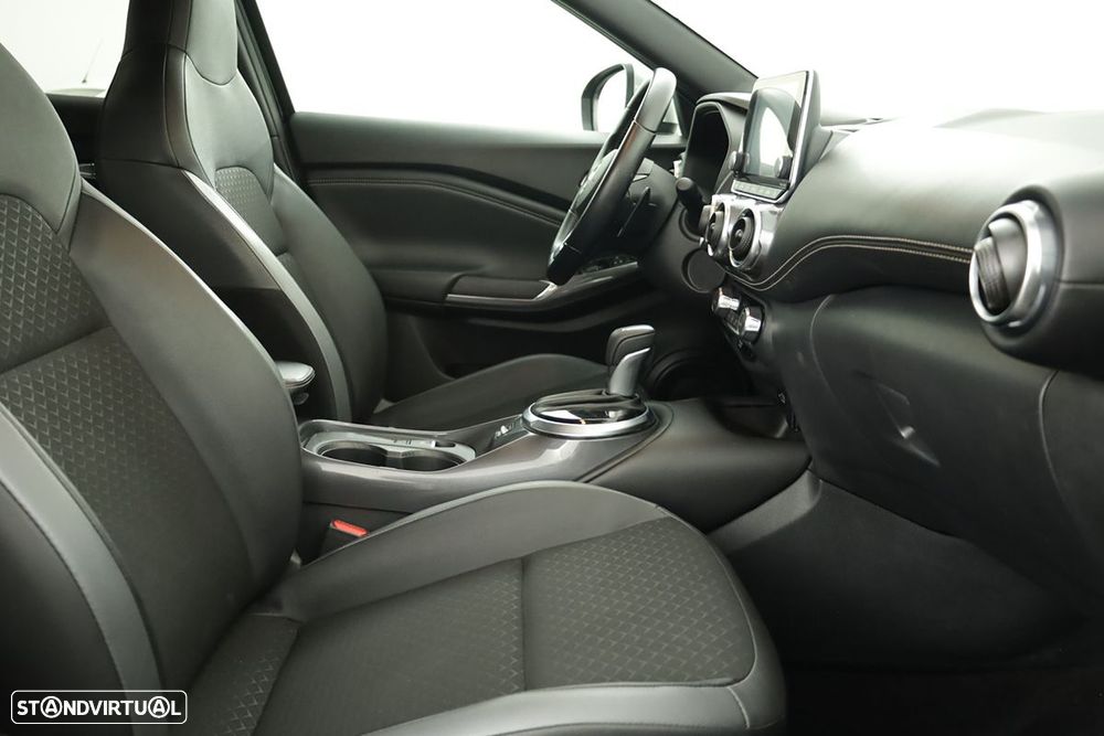 Nissan Juke 1.0 DIG-T N-Connecta DCT - 21
