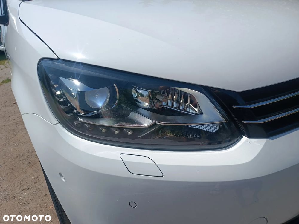 Volkswagen Touran - 8