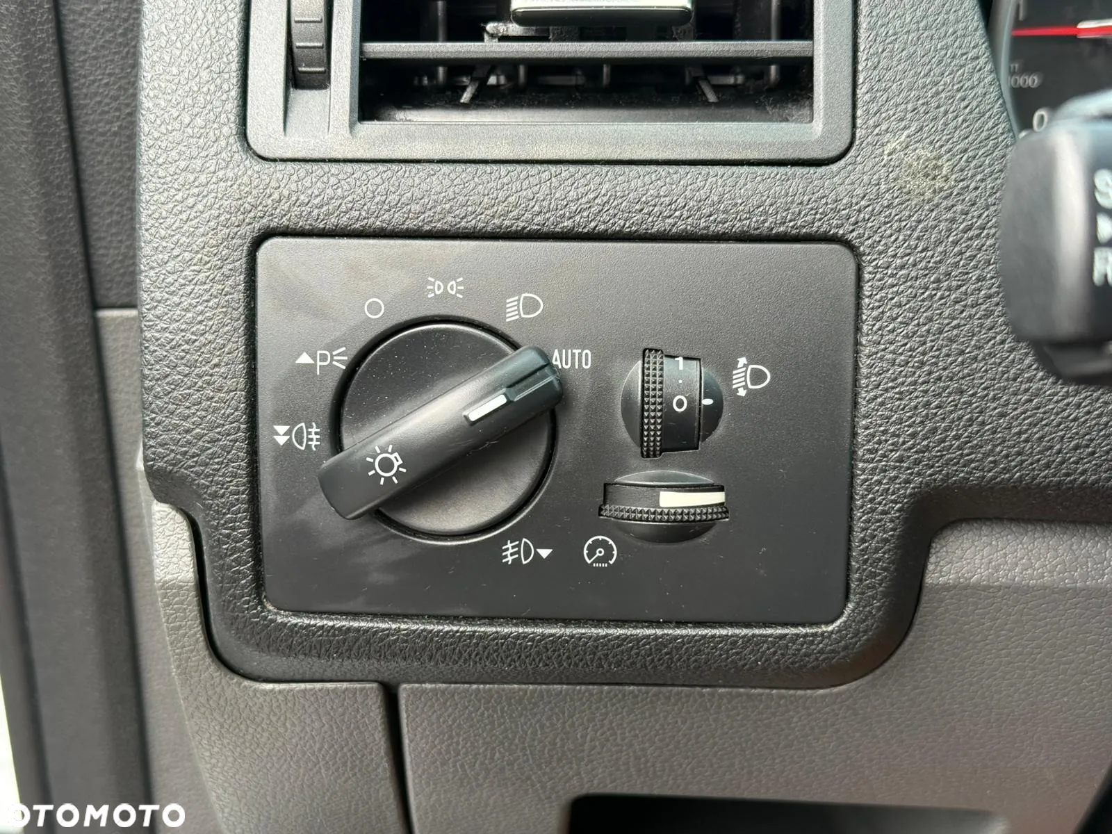 Ford Kuga 2.0 TDCi 4WD Titanium - 22