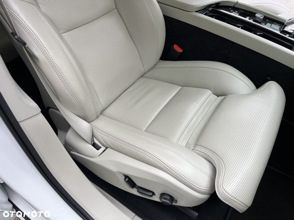 Volvo XC 90 D5 SCR AWD Inscription - 22