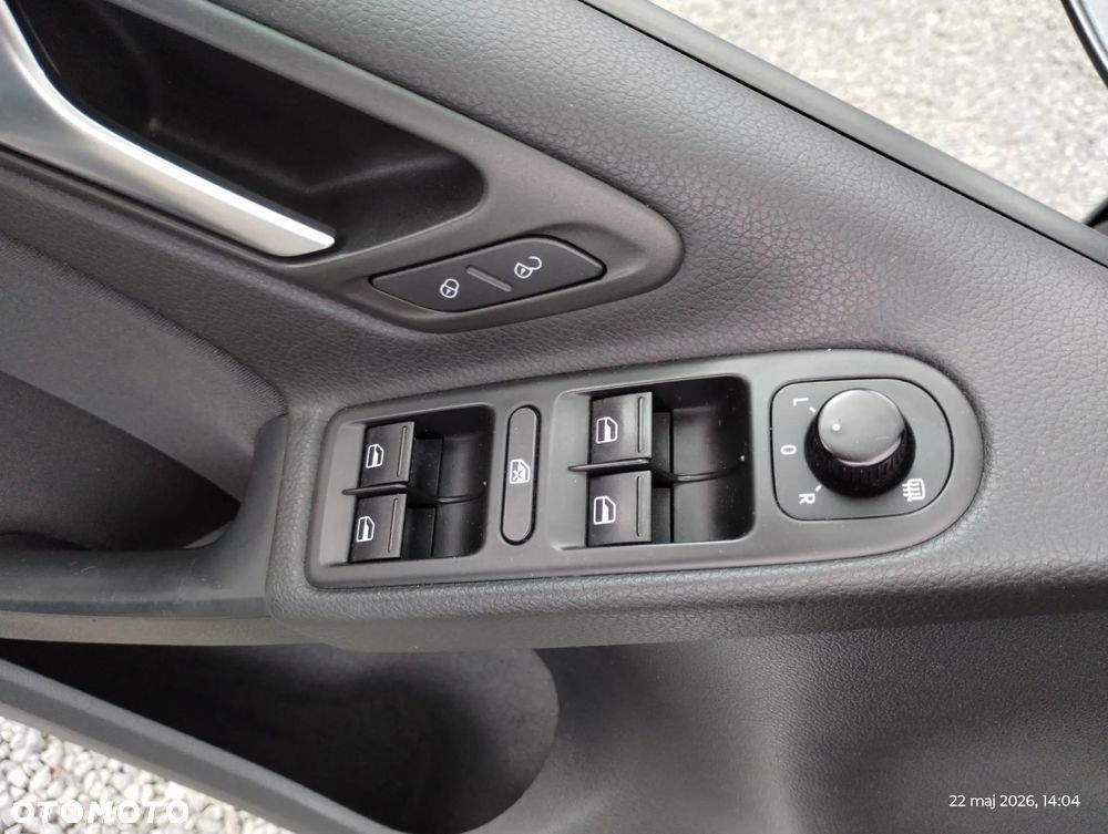 Volkswagen Golf 1.6 TDI DPF Trendline - 21