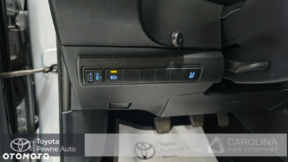 Toyota Corolla - 11