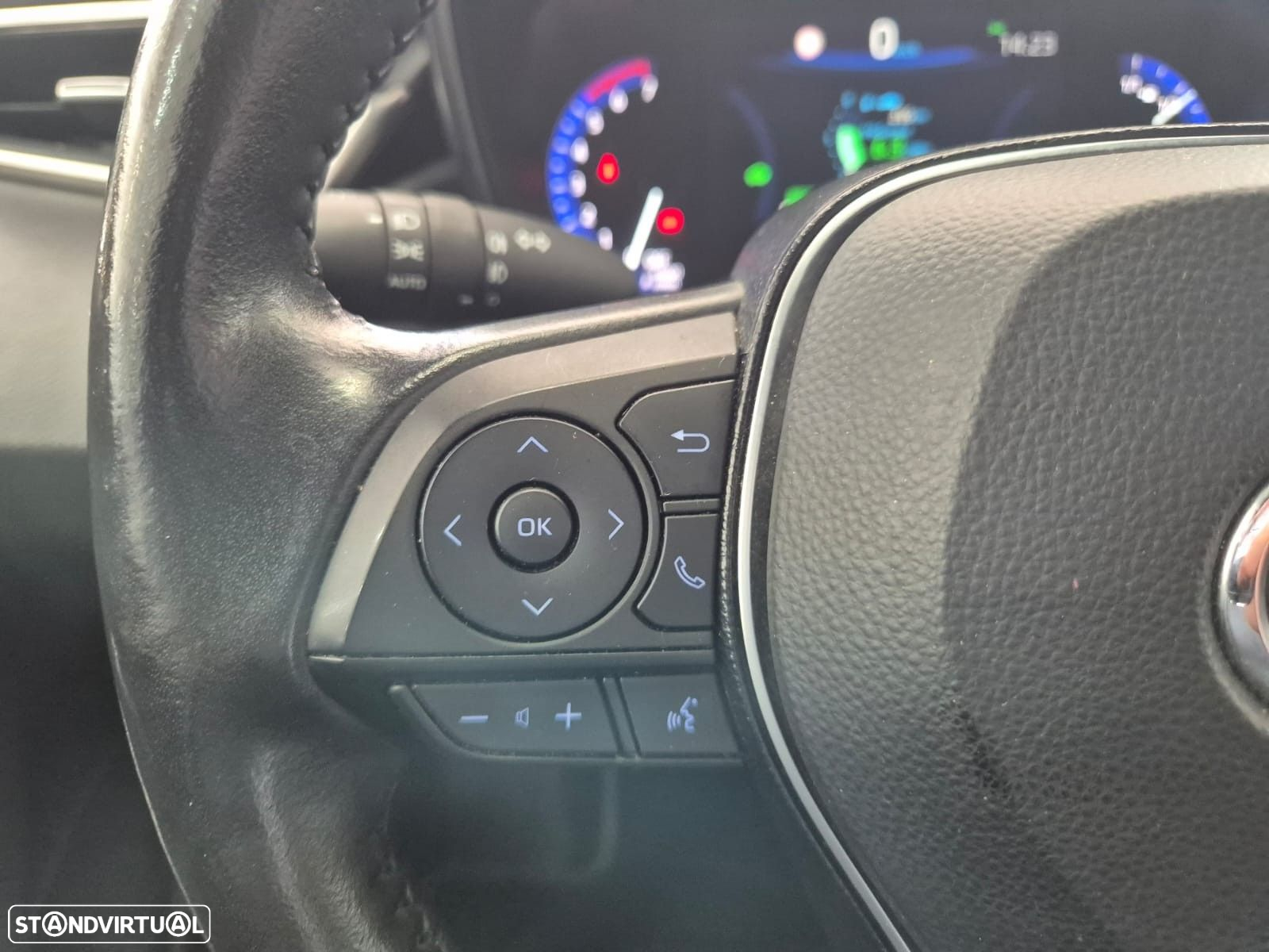 Toyota Corolla 1.8 Hybrid Comfort Plus - 15
