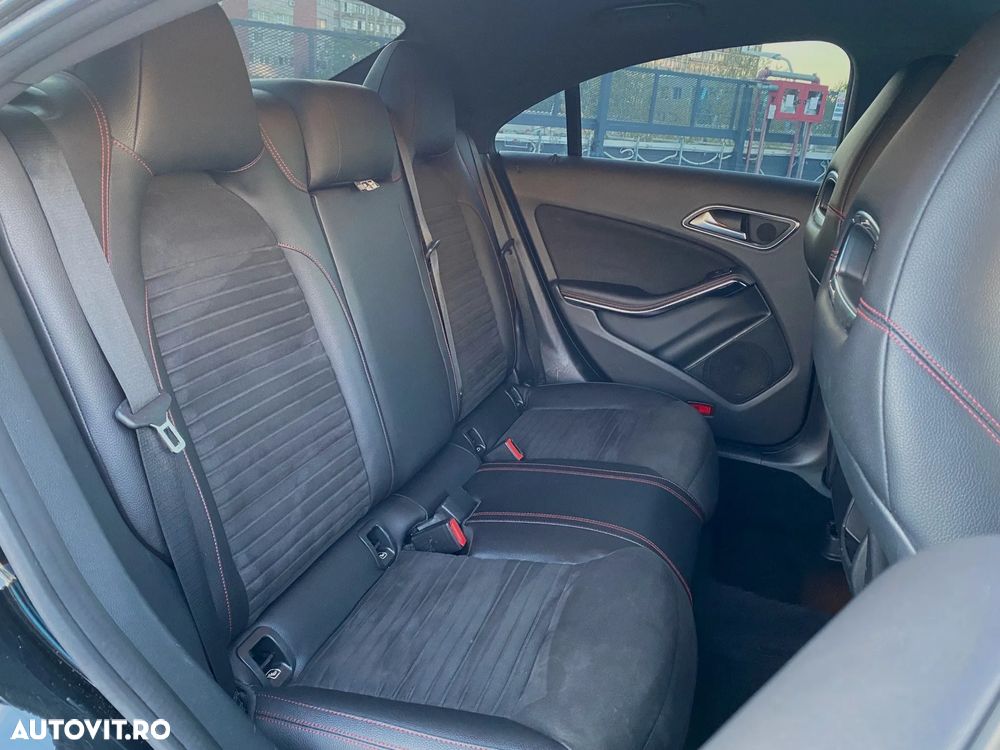 Mercedes-Benz CLA 180 7G-DCT AMG Line - 25