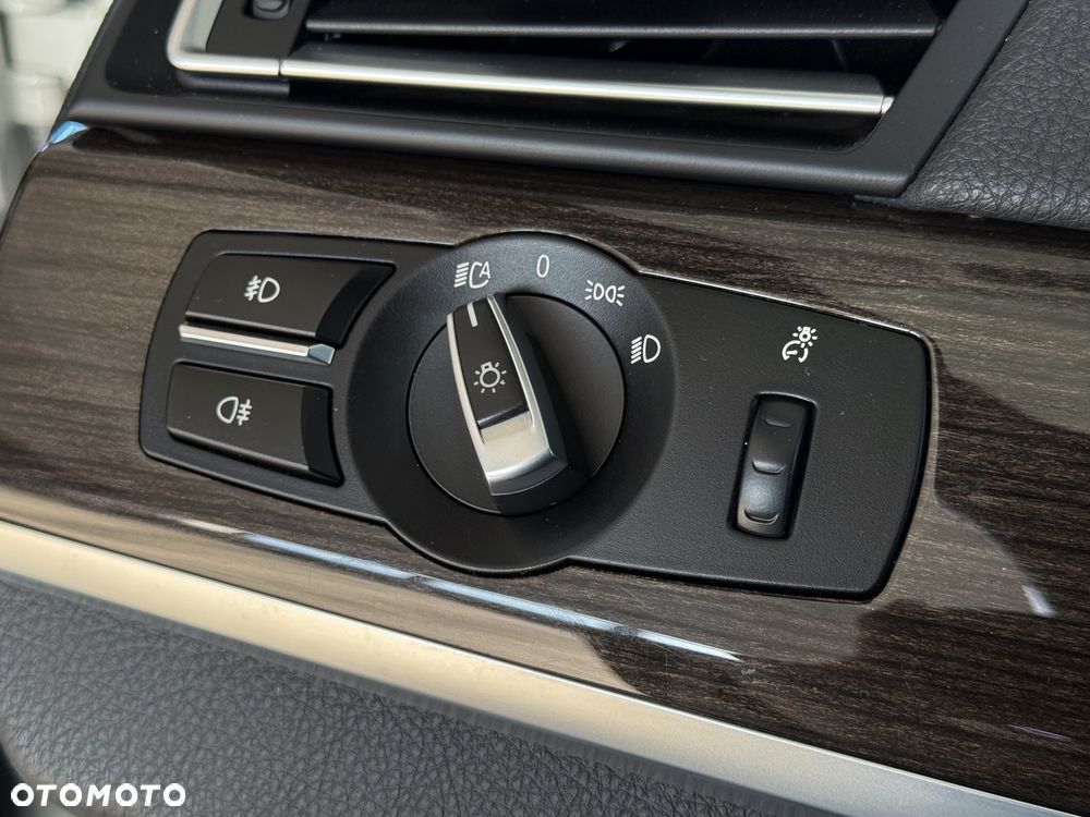 BMW Seria 7 730d - 34