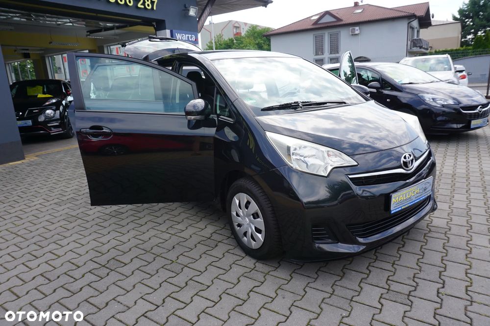Toyota Verso S 1.33 VVT-i - 11