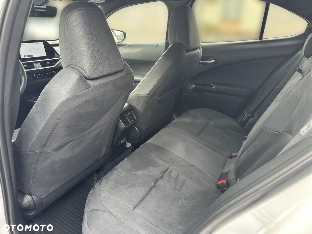 Lexus UX 250h GPF Business 2WD - 12