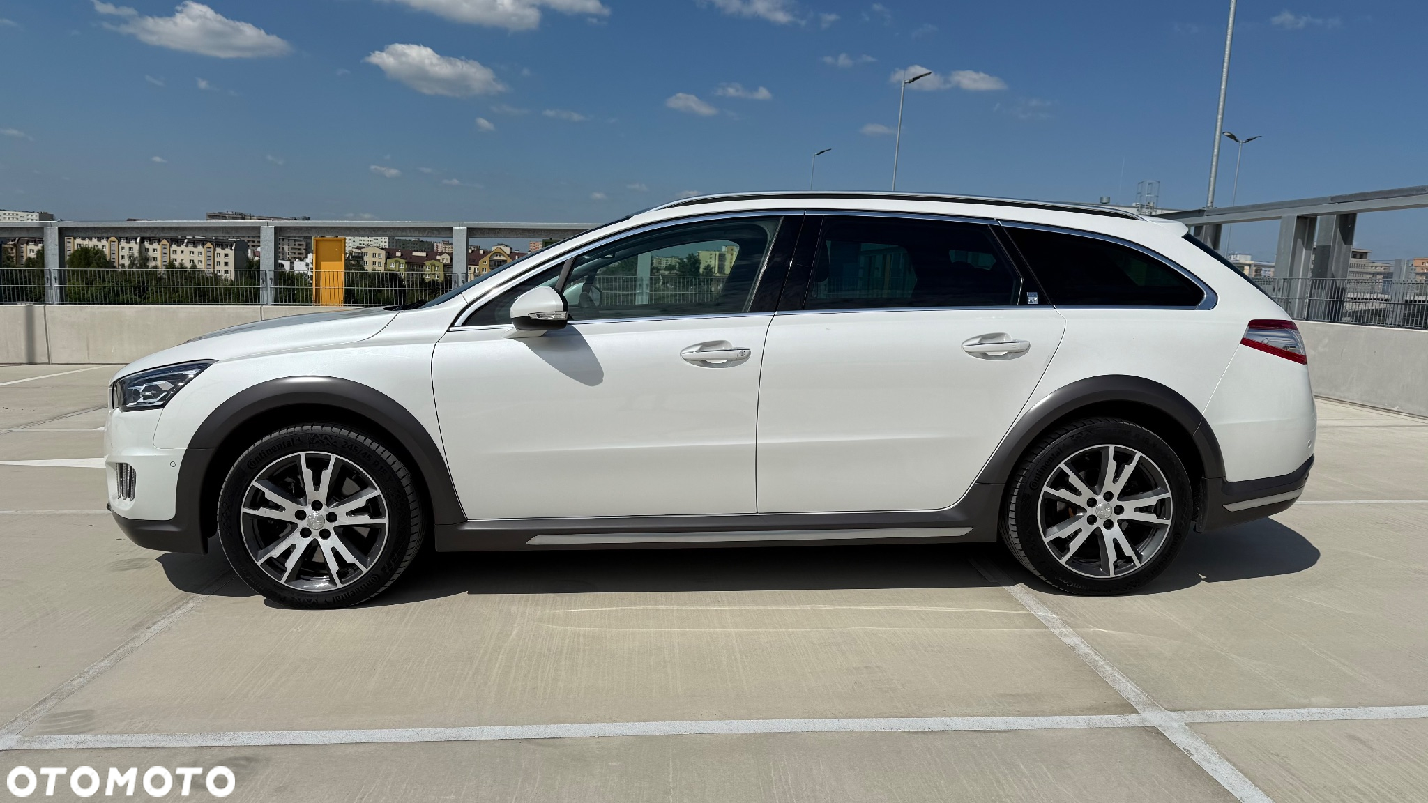 Peugeot 508 RXH Hybrid4 - 2