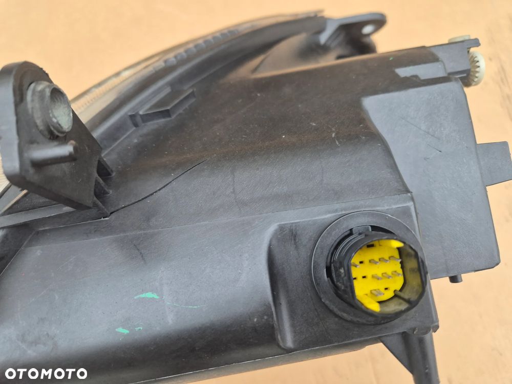 Lancia Ypsilon lampa prawa Musa.2003-2006.OE. - 9