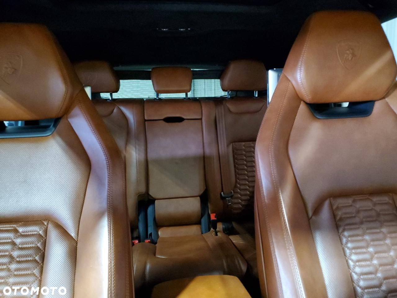 Lamborghini Urus Standard - 9