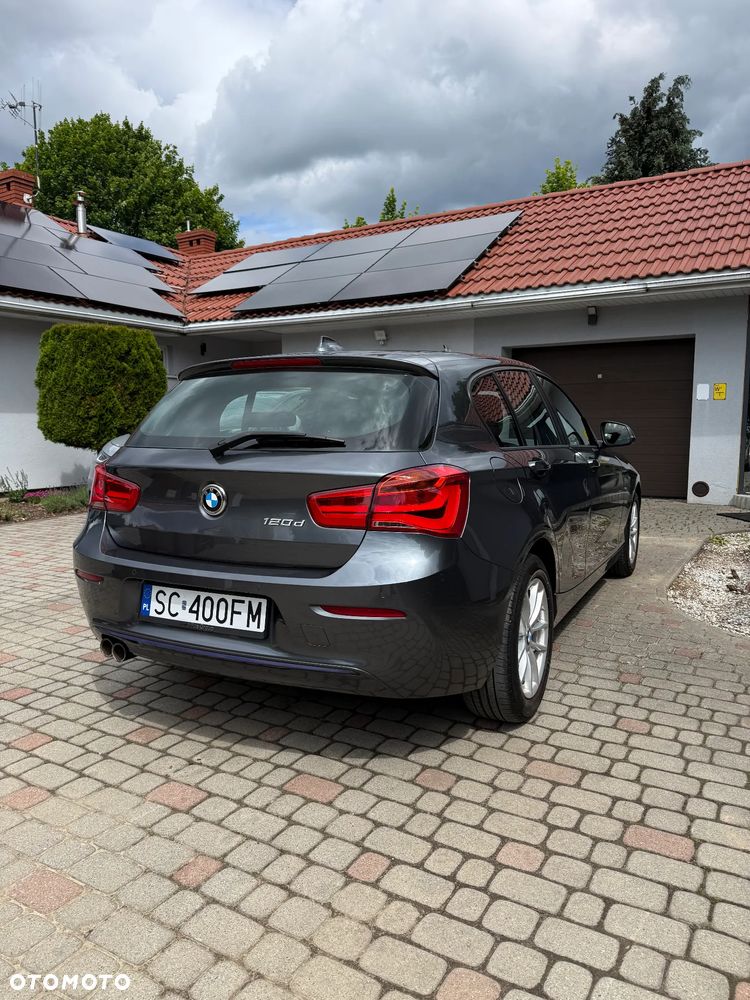 BMW Seria 1 120d Sport Line - 4
