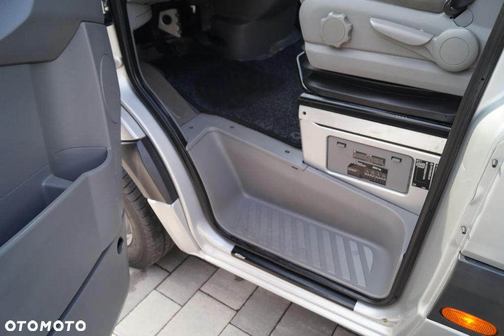 Volkswagen Crafter - 11