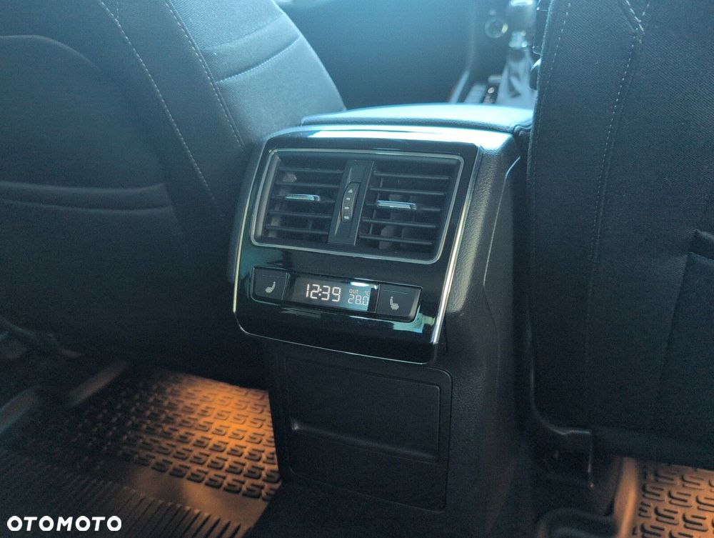 Skoda Superb 2.0 TDI SCR Style DSG - 14