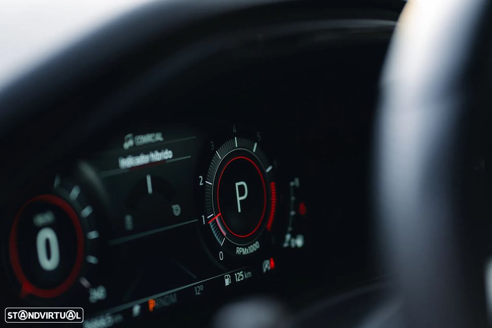 Ford Focus 1.0 EcoBoost Hybrid Aut. ST-LINE - 27