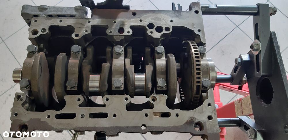 Volkswagen Golf 2.0 GTI DSG - 32