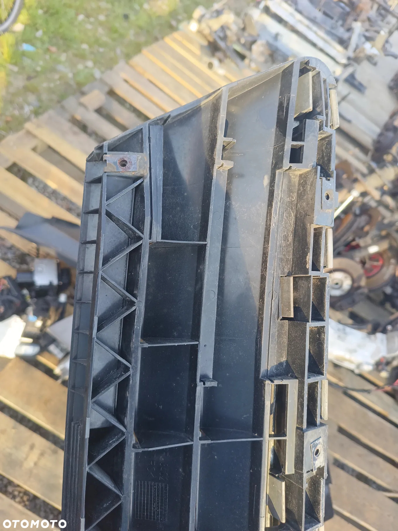 MERCEDES A W168 ATRAPA GRILL CZARNY 1688800083 - 4