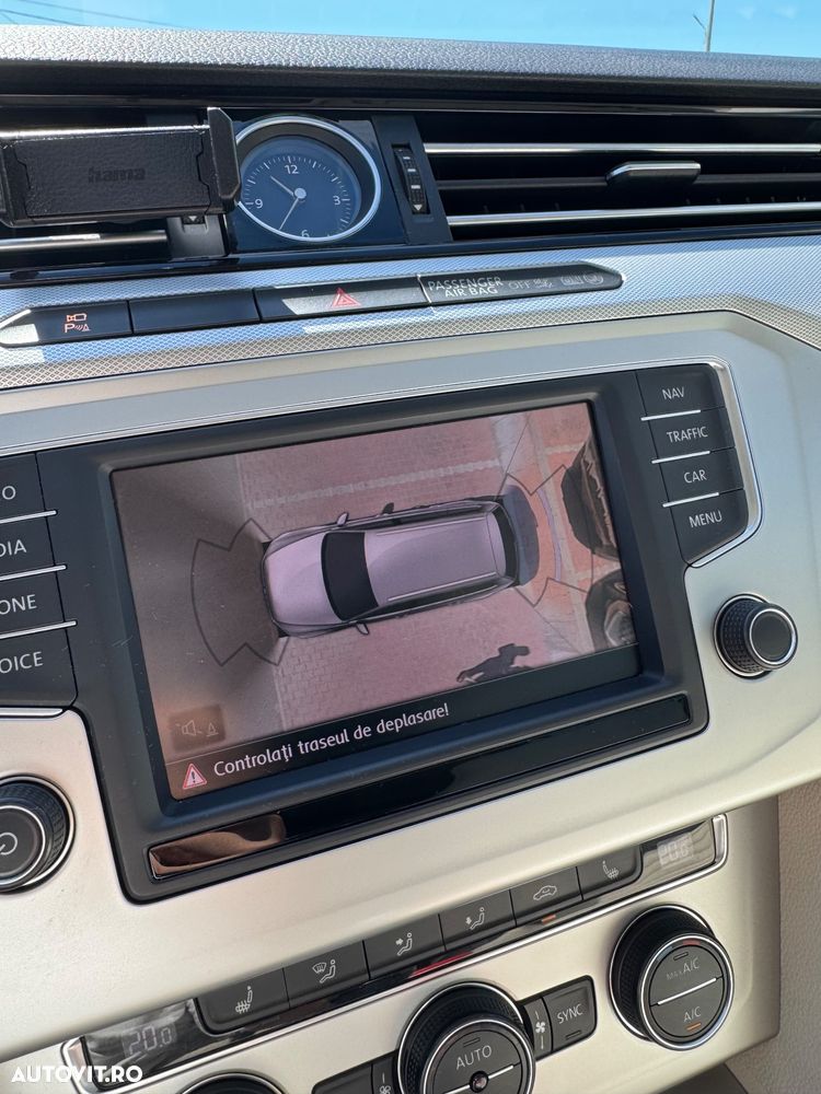 Volkswagen Passat 1.6 TDI SCR DSG Comfortline - 9