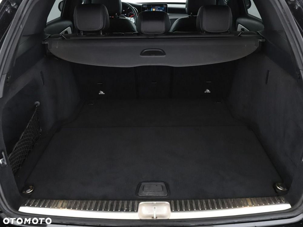 Mercedes-Benz Klasa C 300 9G-TRONIC AMG Line - 21