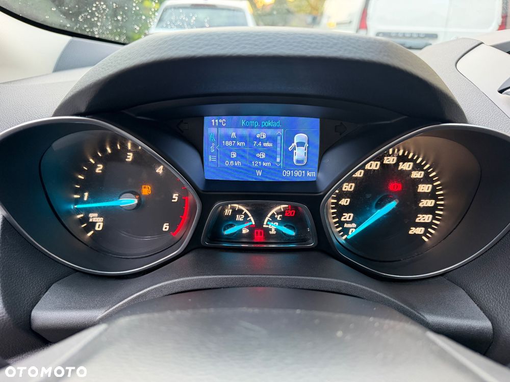 Ford Kuga - 16