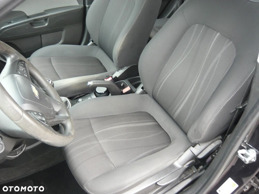 Chevrolet Aveo 1.4 16V LT - 9