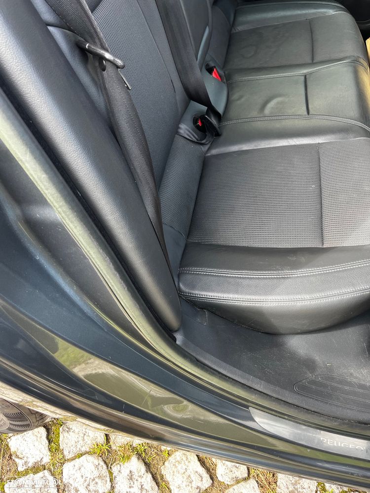 Peugeot 508 2.0 HDi Hybrid4 2-Tronic - 17