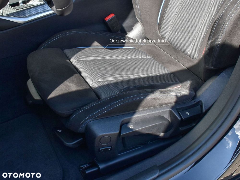 BMW Seria 3 330i xDrive M Sport - 25