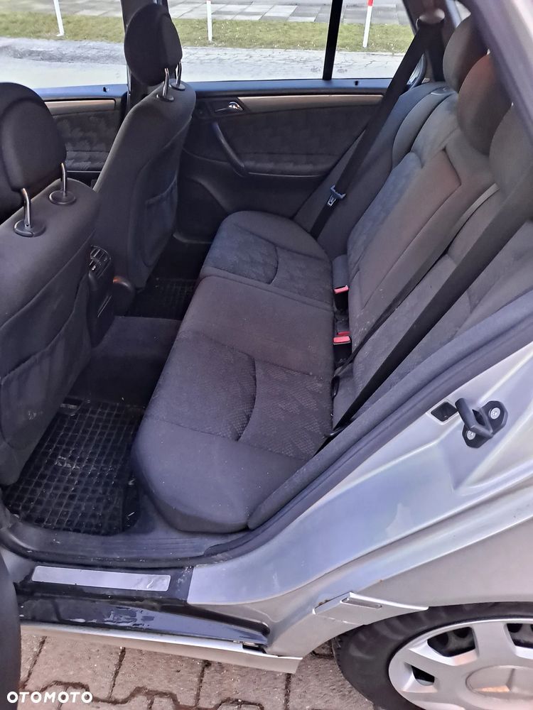 Mercedes-Benz Klasa C - 16