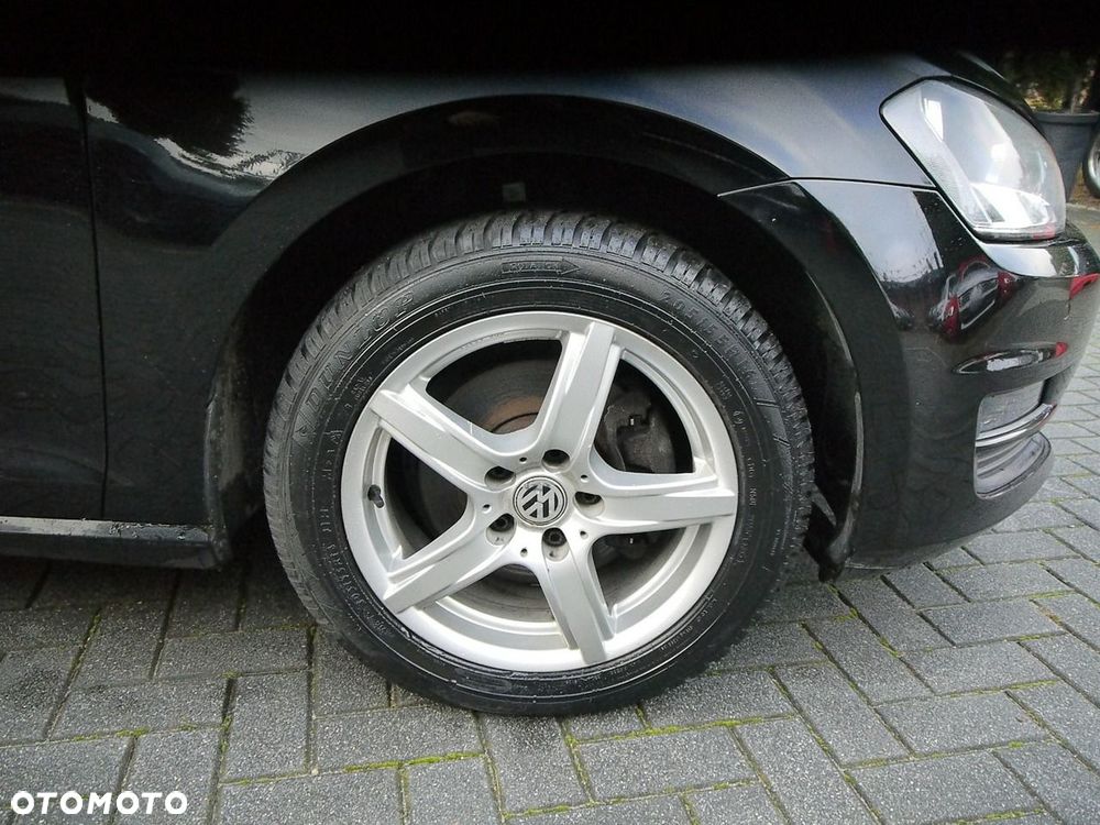 Volkswagen Golf 1.6 TDI BlueMotion Comfortline - 29