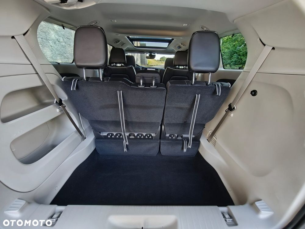 Chrysler Pacifica - 35