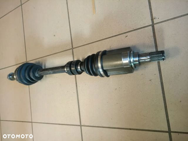 Nissan QASHQAI J10 1.6 B MANUAL PÓŁOŚ NAPĘDOWA LEWA PRZEDNIA PRZÓD - 2
