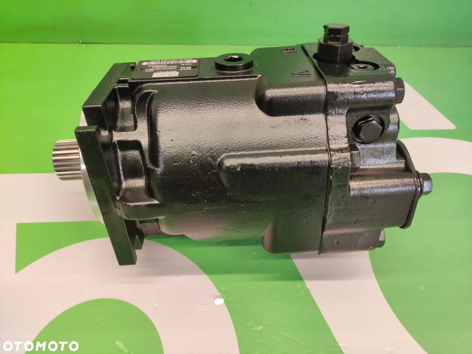 Silnik jazdy 90M075 Sauer Danfoss 768713 New Holland TC - 4