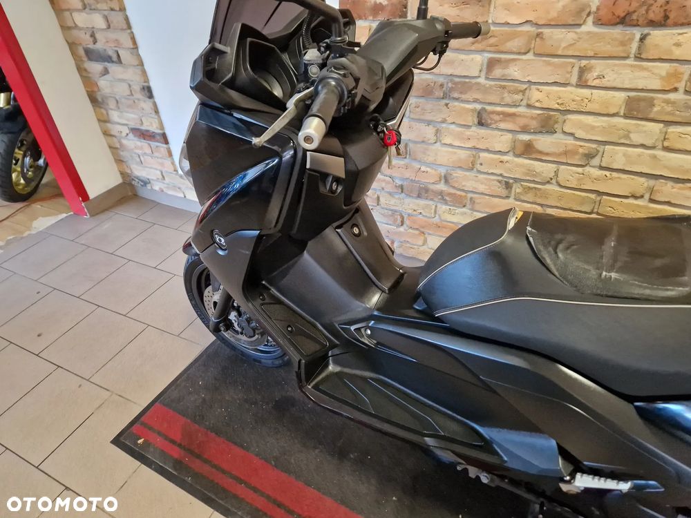 Yamaha X-max - 18