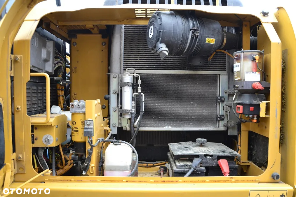Caterpillar 319 DL - 20