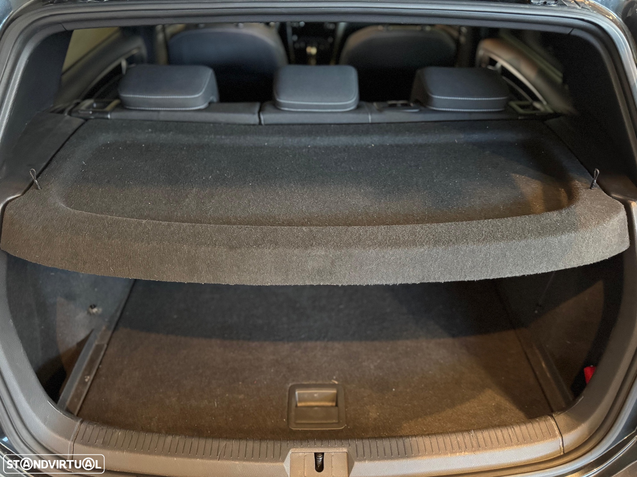VW Golf 2.0 TDI GTD DSG - 41