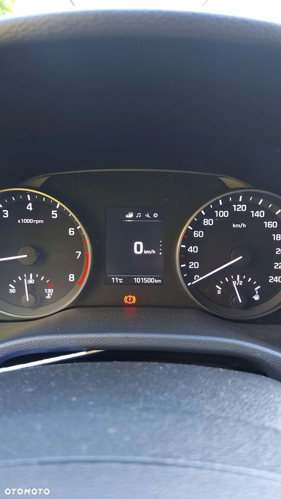 Hyundai Elantra - 10