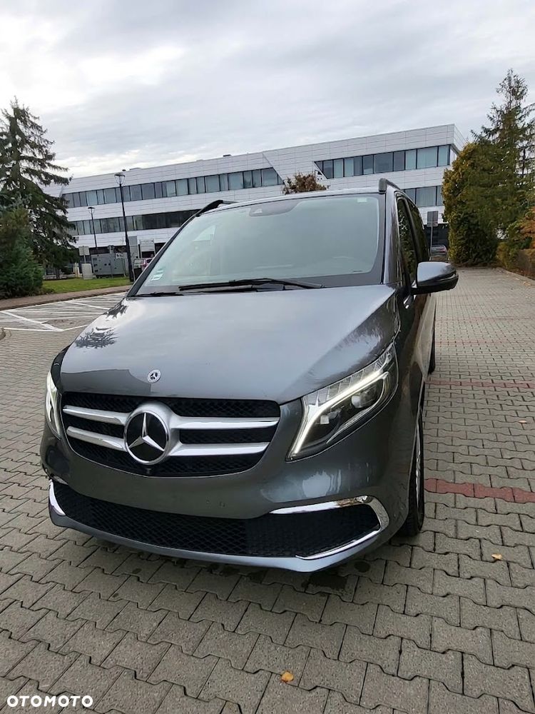 Mercedes-Benz Klasa V - 25