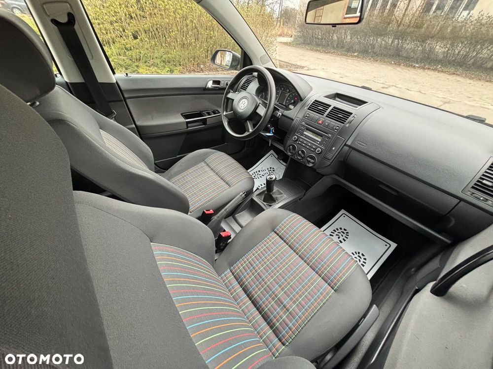 Volkswagen Polo 1.2 Highline - 28