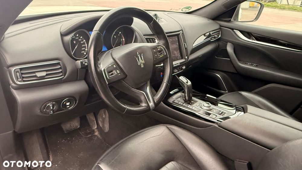Maserati Levante Q4 - 6