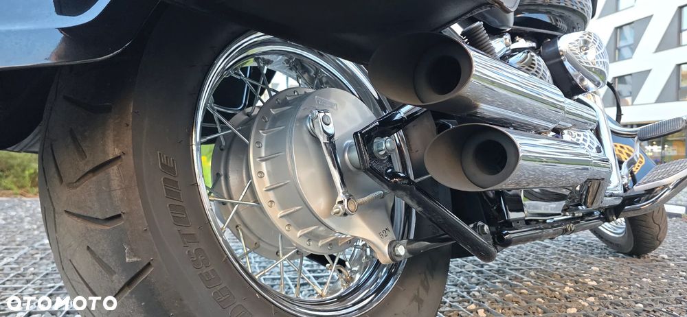 Suzuki Intruder - 22