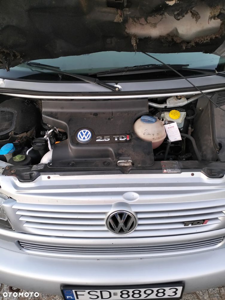 Volkswagen Multivan - 17