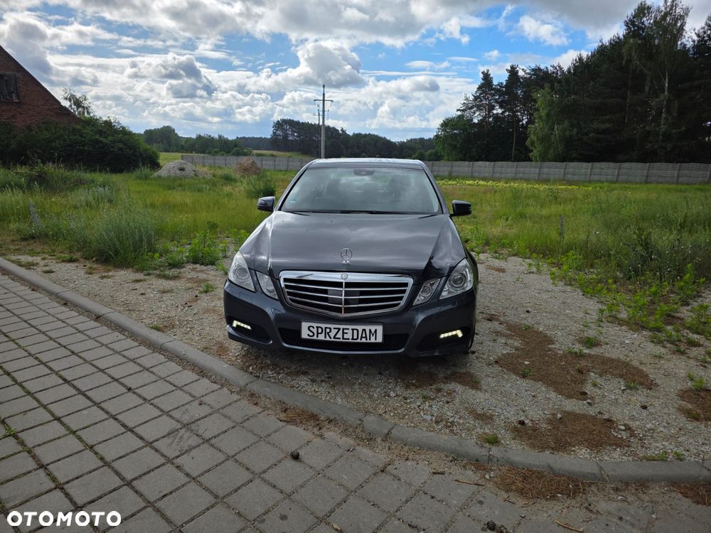 Mercedes-Benz Klasa E 350 CGI BlueEFFICIENCY - 2
