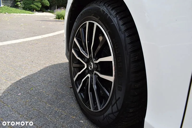 Volvo V40 T2 Geartronic Summum - 31