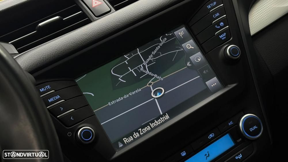 Toyota Avensis Touring Sports 2.0 D-4D Exclusive+GPS - 15
