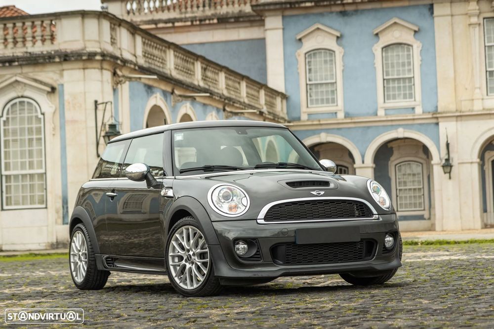 Usado MINI 3 Portas 2013 - 13 500 EUR, 150 000 km - Standvirtual.com